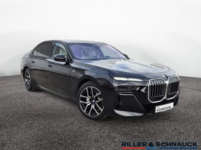 BMW 740 740d 740e M-Sport Sedan xDrive
