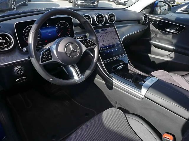 Mercedes-Benz C 180 AVANTGARDE Sedan