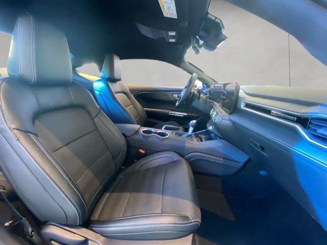 Ford Mustang Fastback GT 5.0 V8