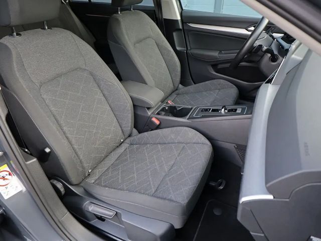 Volkswagen Golf DSG Life Variant