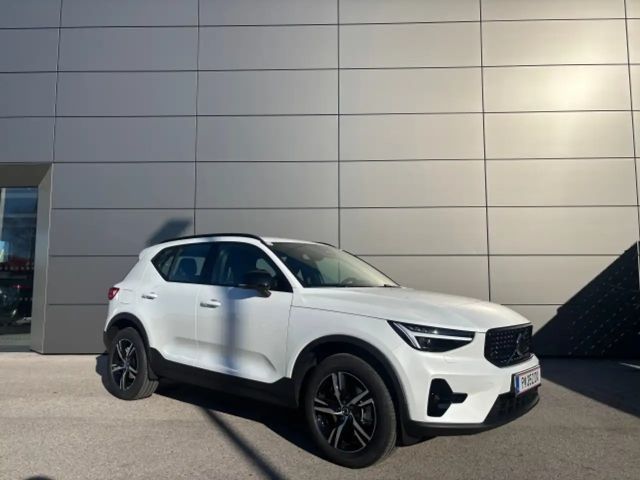 Volvo XC40 Dark Plus