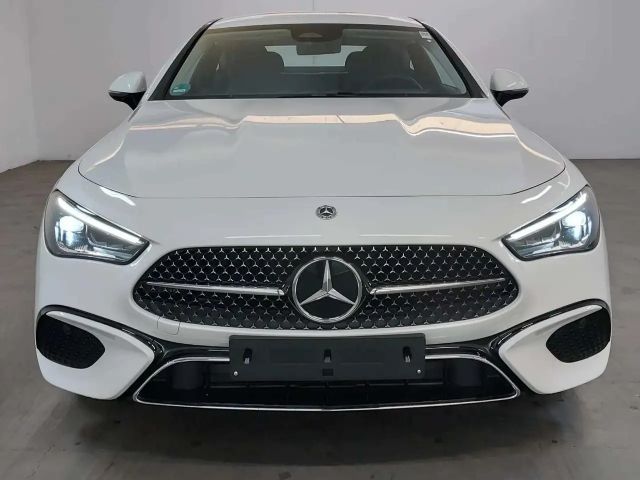 Mercedes-Benz CLE 200 AVANTGARDE Coupé