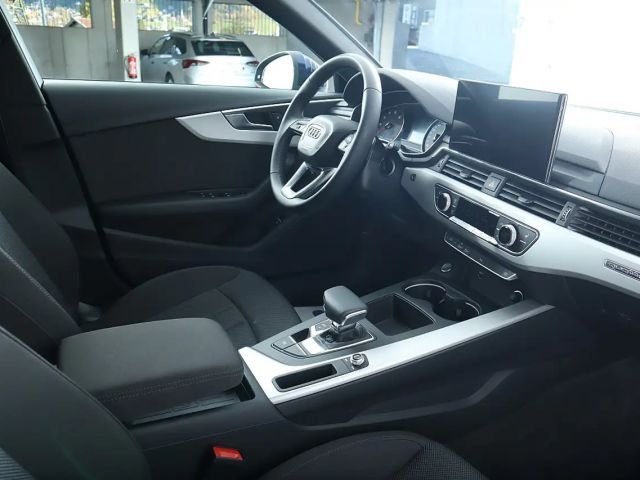Audi A4 40 TFSI Avant Quattro Sport