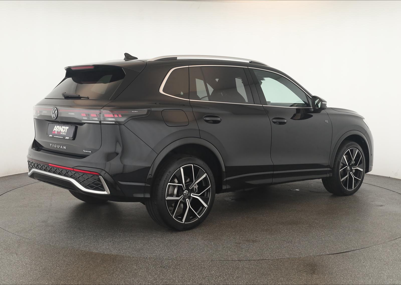 Volkswagen Tiguan 2.0 TSI DSG IQ.Drive R-Line