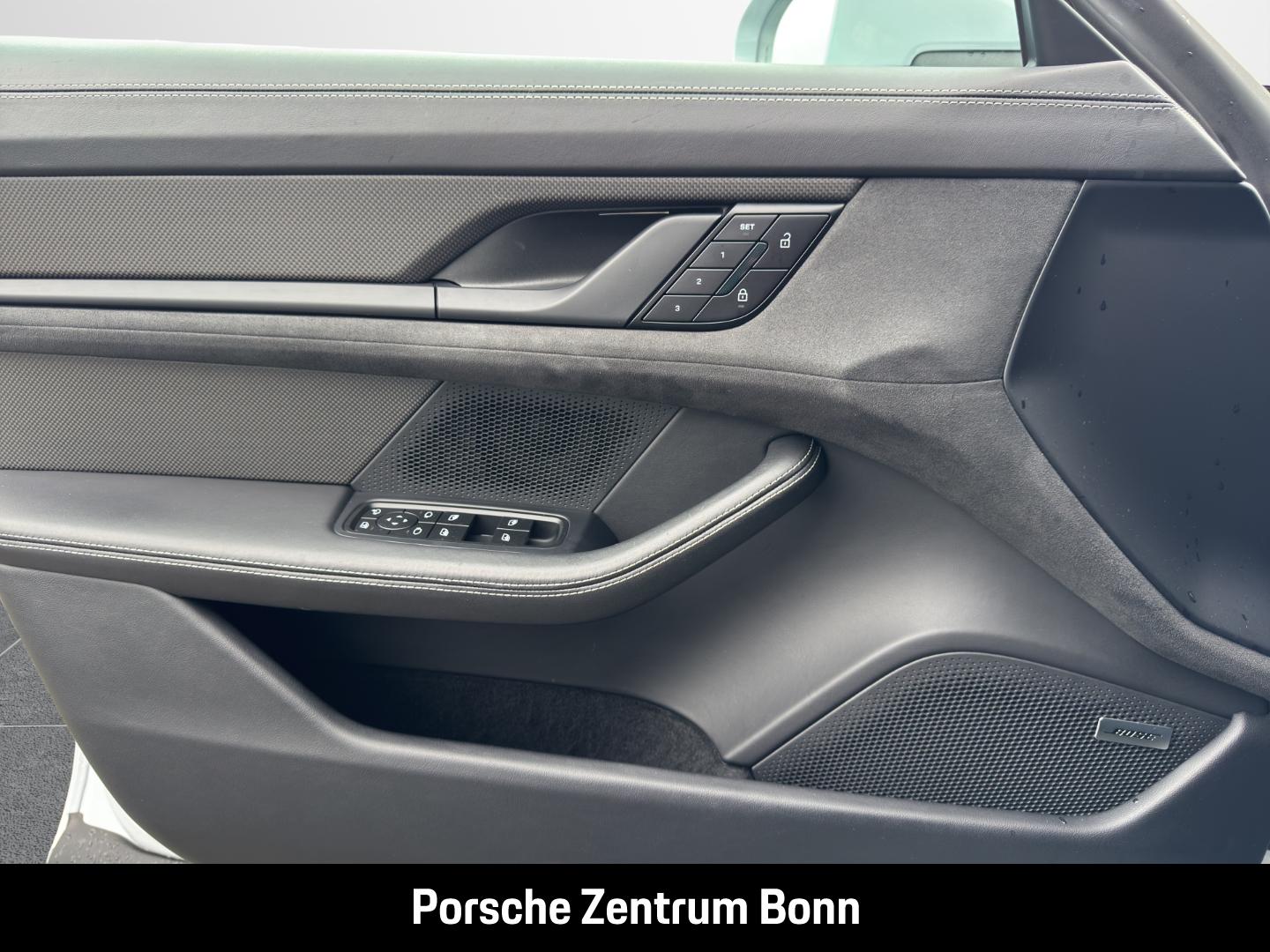 Porsche Taycan GTS Sport Turismo