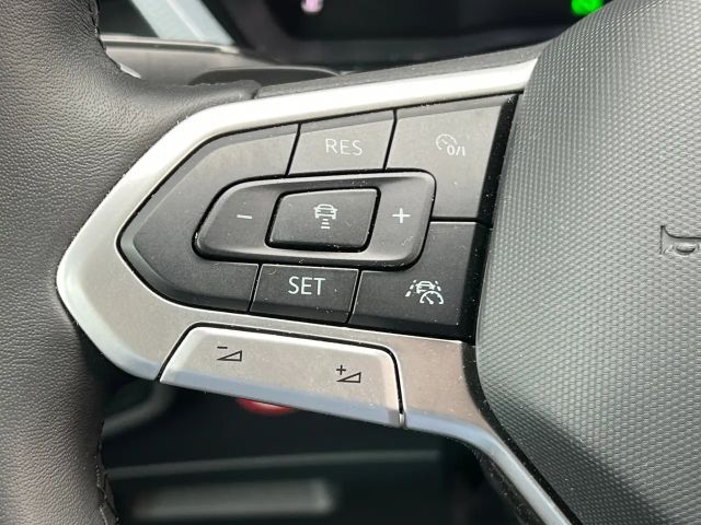 Volkswagen Touran 2.0 TDI DSG IQ.Drive