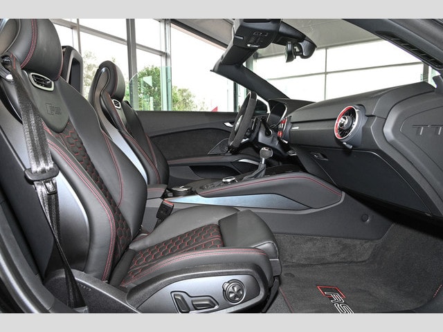 Audi TT RS Quattro Roadster S-Tronic