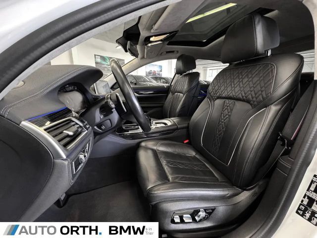 BMW 730 730d M-Sport Sedan xDrive