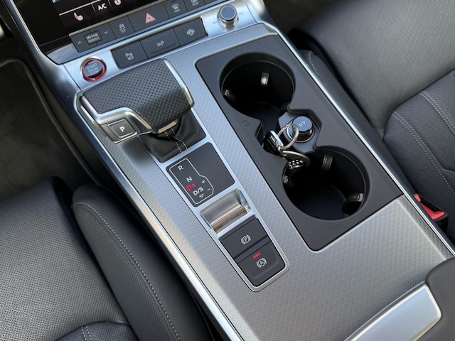 Audi S6 Avant Quattro