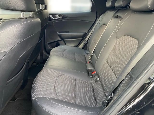 Kia XCeed Hybrid PHEV Vision