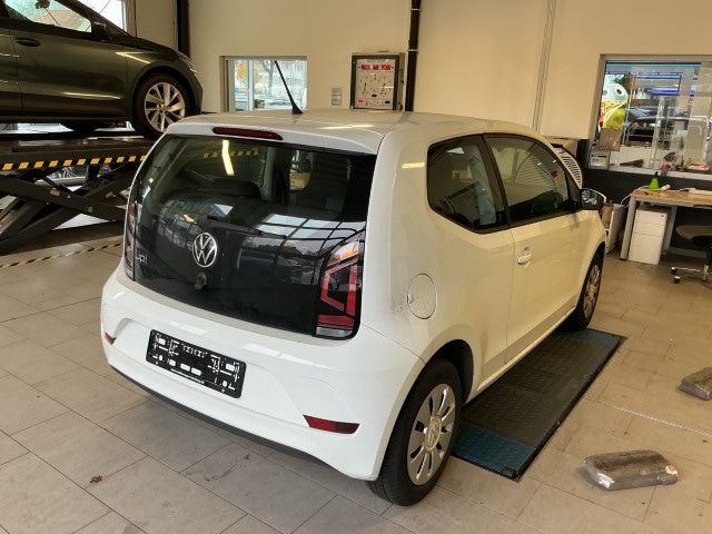 Volkswagen up! Move Move up!
