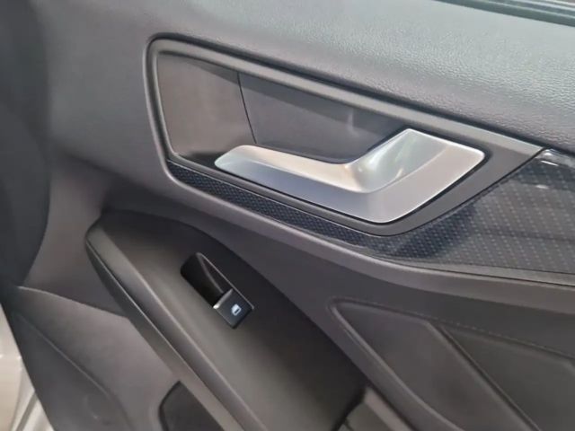 Ford Focus ST Line Wagon