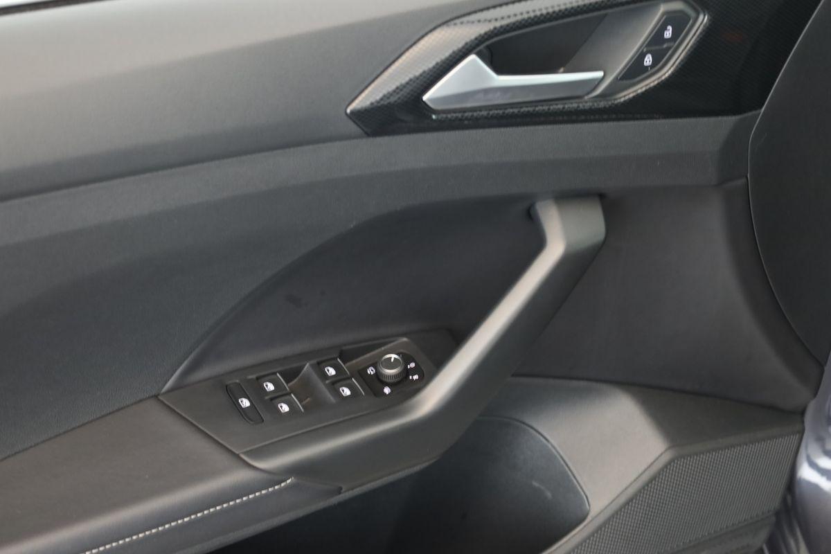 Volkswagen T-Cross 1.5 TSI DSG IQ.Drive R-Line