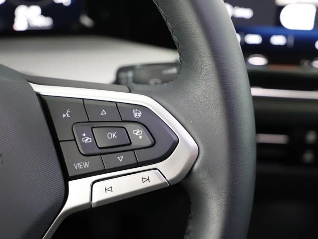 Volkswagen Golf Life Variant