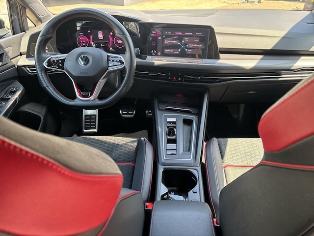 Volkswagen Golf 2.0 TSI DSG GTI