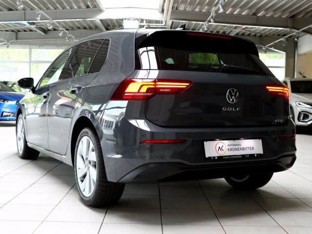 Volkswagen Golf 1.5 eTSI DSG