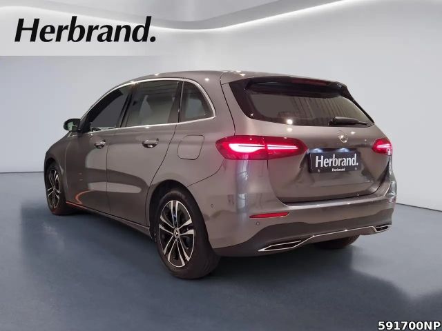 Mercedes-Benz B 200 Progressive Sedan