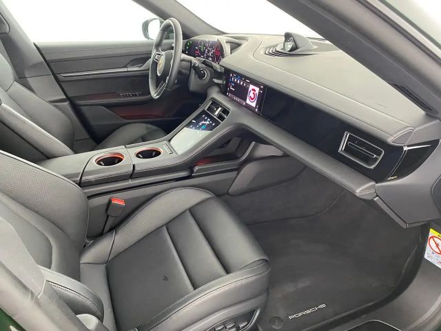 Porsche Taycan 4 Cross Turismo