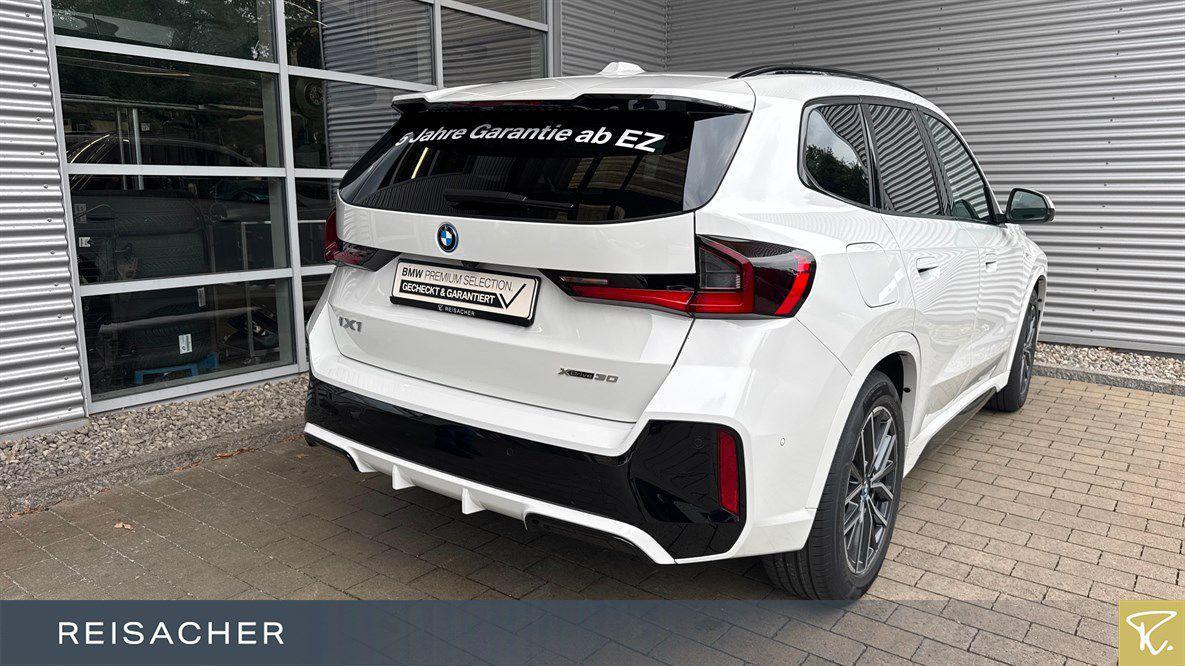 BMW iX1 xDrive30