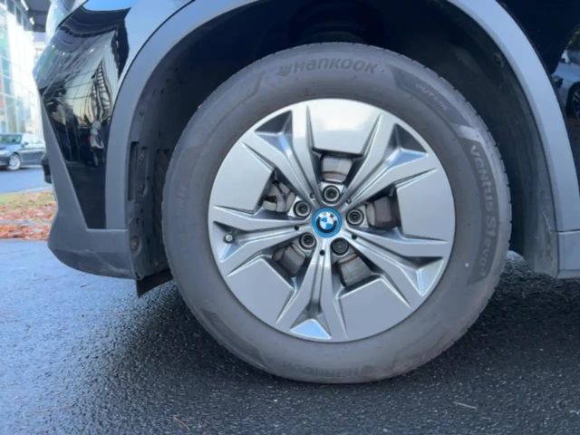 BMW iX1 xDrive