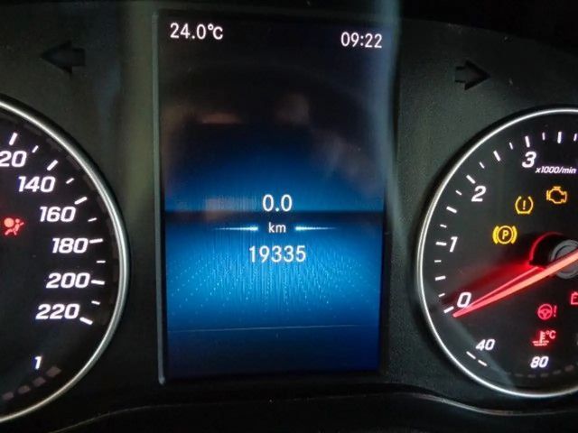 Mercedes-Benz T 180 T 180 KAMERA,LED,AHK,SPUR,NP:44.652,-EURO