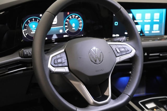 Volkswagen Golf DSG Golf VIII Style