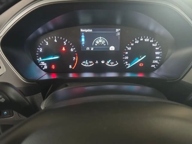 Ford Focus Cool & Connect EcoBoost Wagon