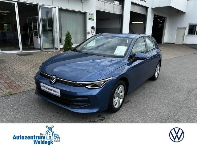 Volkswagen Golf 1.5 eTSI DSG Life