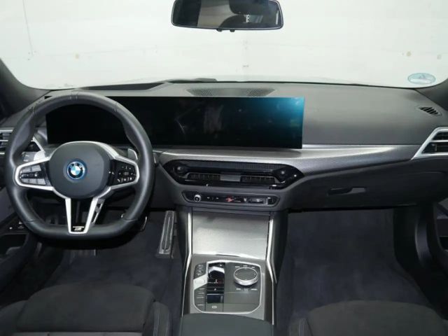 BMW 330 M-Sport Sedan