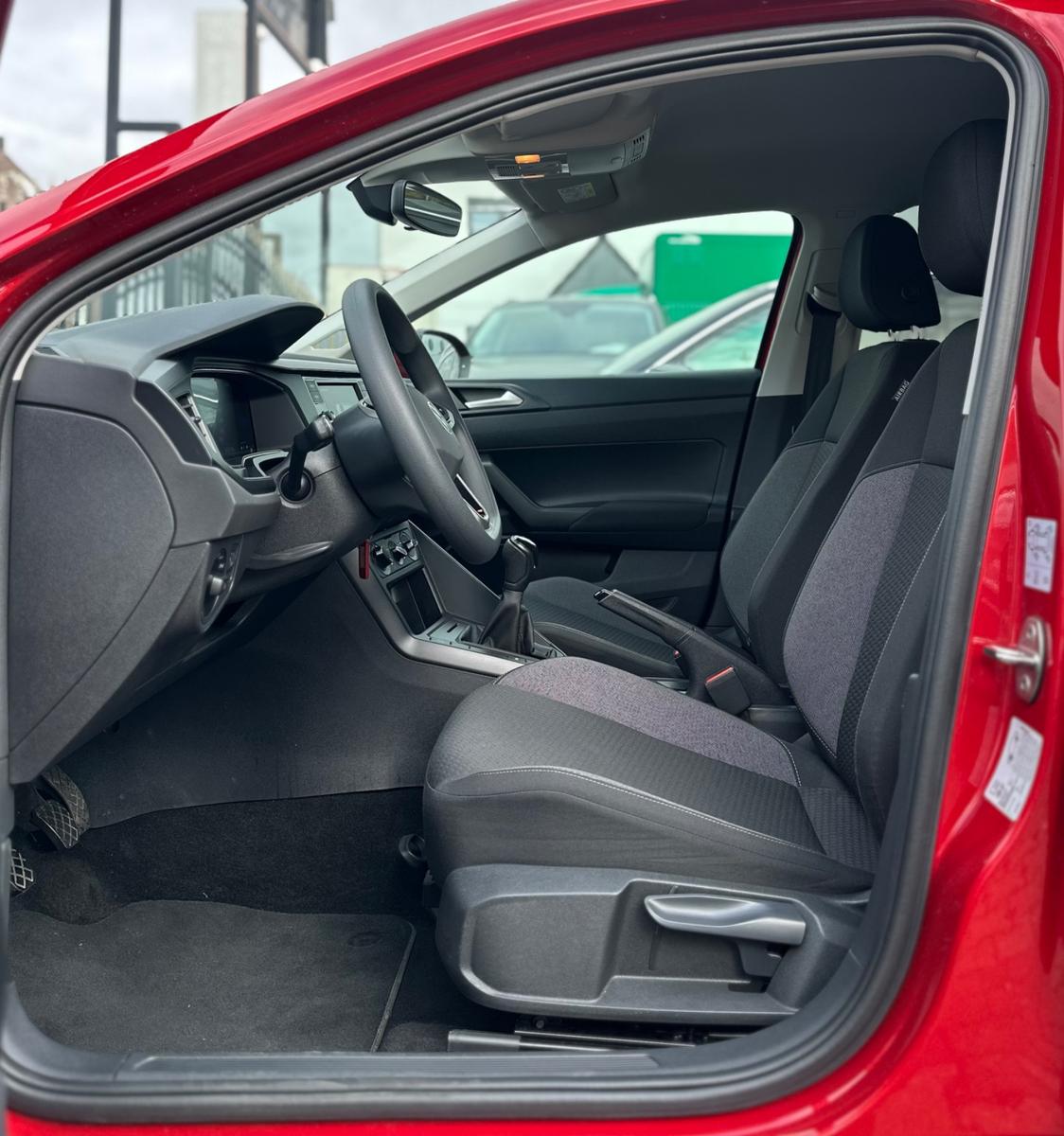 Volkswagen Taigo TAIGO*TEMPOMAT*PDC*CARPLAY*LED-SHZ-DAB-NR