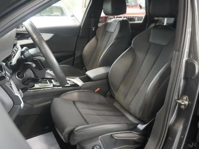 Audi A4 40 TFSI Avant Quattro S-Line