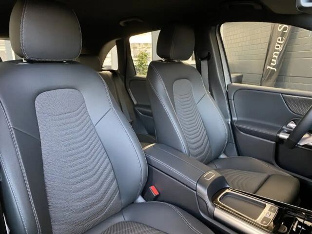 Mercedes-Benz B 180 Progressive