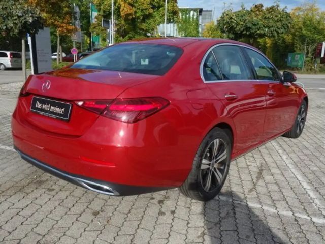 Mercedes-Benz C 180 AVANTGARDE Sedan