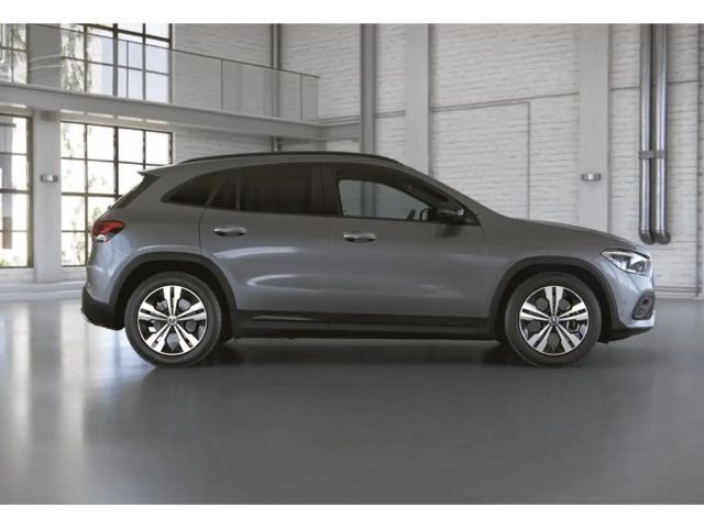 Mercedes-Benz GLA 200 Progressive
