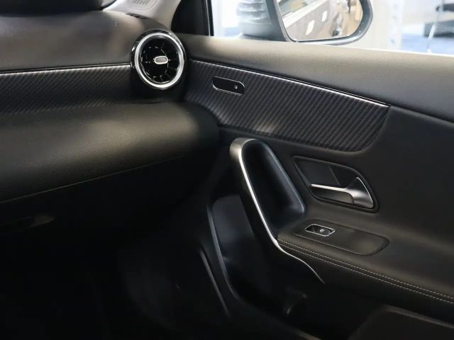 Mercedes-Benz A 180 Progressive