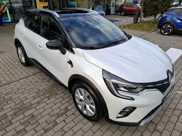 Renault Captur E-Tech Intens