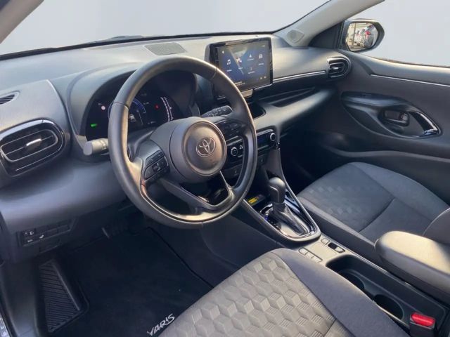 Toyota Yaris Hatchback Hybride VVT-i