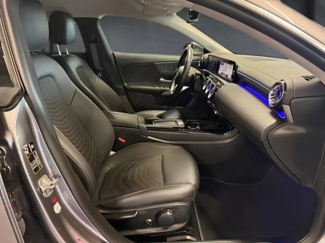 Mercedes-Benz CLA 200 CLA 200 d Coupé