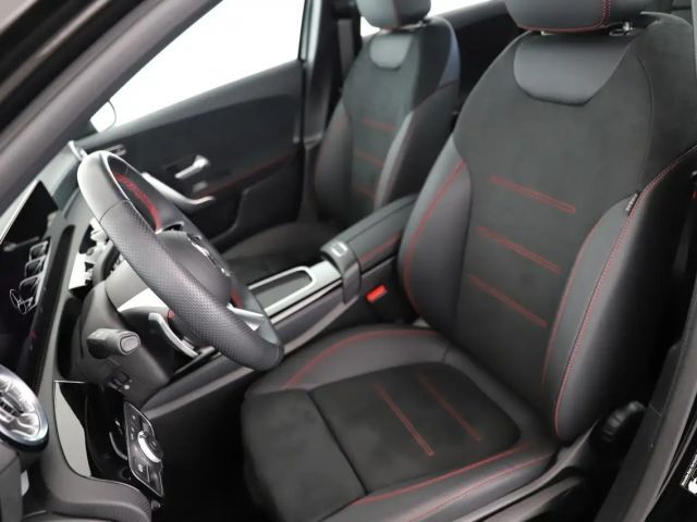 Mercedes-Benz A 250 4MATIC AMG Line