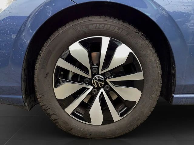 Volkswagen Golf 1.5 eTSI DSG IQ.Drive