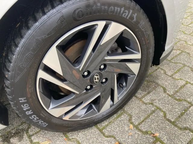 Hyundai i20 Klima+DAB+SHZ+LenkradHZG+GJR