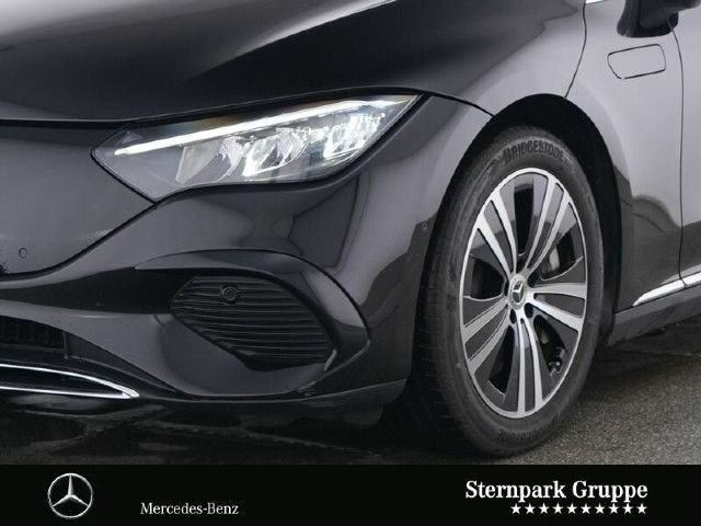 Mercedes-Benz EQE 300 Sedan