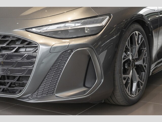 Audi A6 Avant Quattro S-Tronic