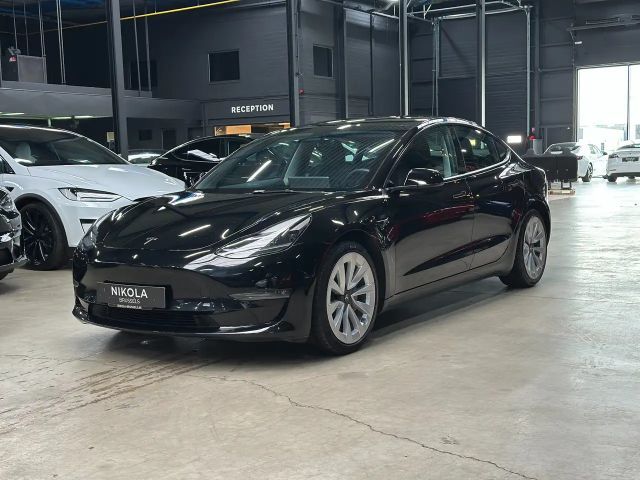 Tesla Model 3 AWD Long Range