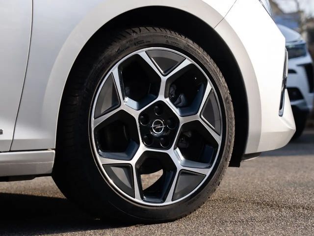 Opel Astra Sports Tourer Ultimate