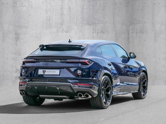 Lamborghini Urus Performante
