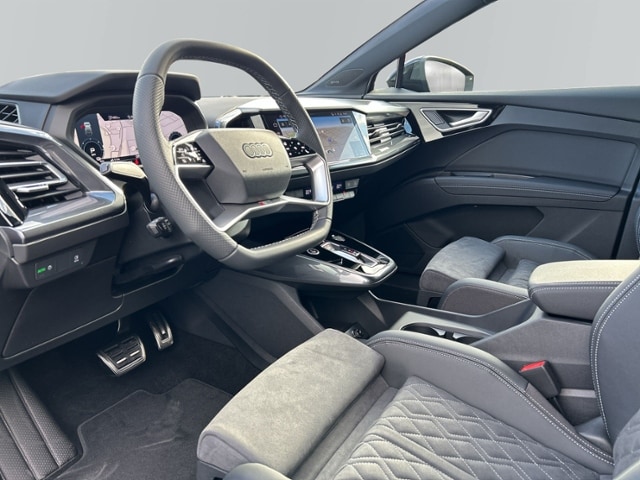 Audi Q4 e-tron SUV 45 e-tron Audi Q4 e-tron
