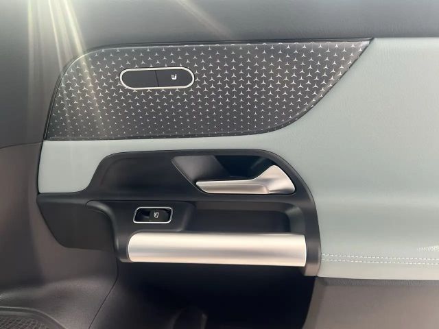 Mercedes-Benz GLA 180 Progressive