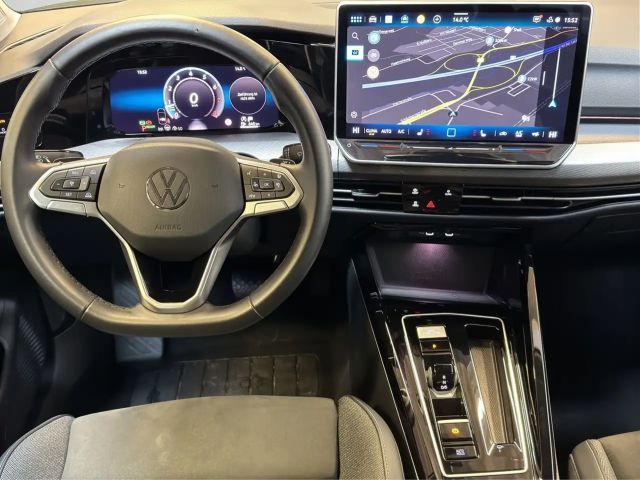 Volkswagen Golf DSG Style