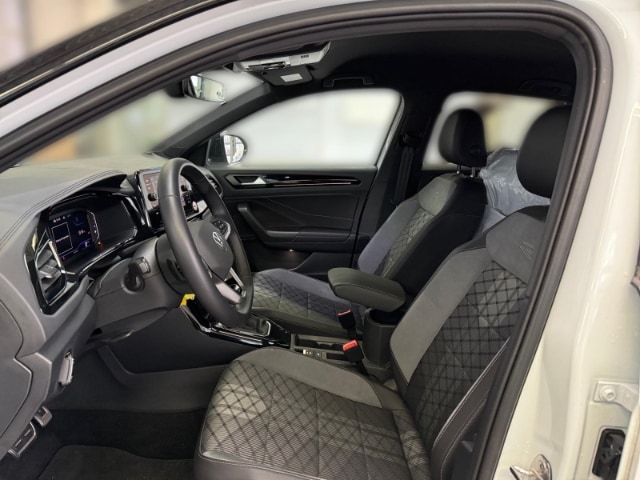 Volkswagen T-Roc 1.5 TSI DSG IQ.Drive R-Line